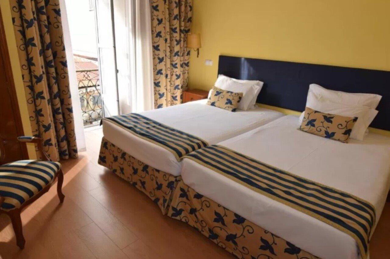Pensao Flor Da Baixa Hotel Lisbon Bagian luar foto